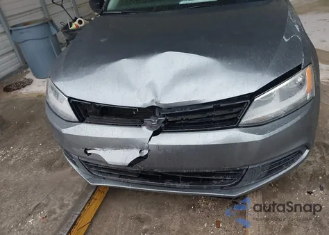 2013 Volkswagen Jetta 2.0L S z USA, uszkodzony, nr VIN 3VW2K7AJ4DM216470